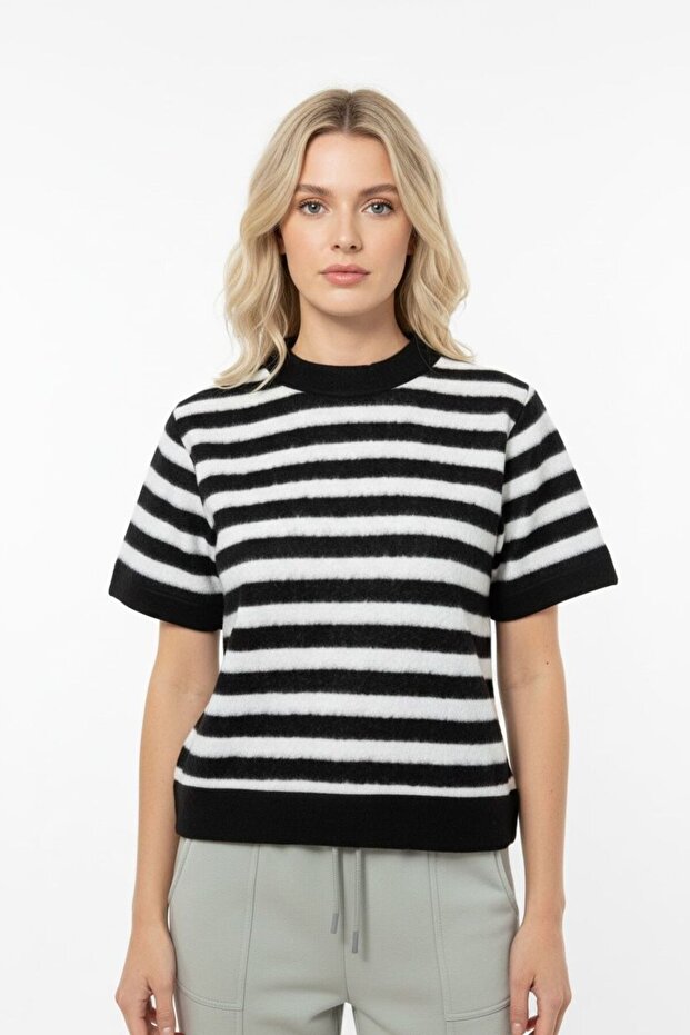 Basic Çizgili Bisiklet Yaka Triko T-shirt