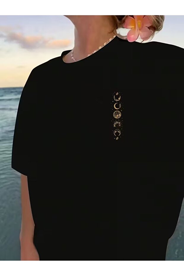 تي شيرت Moon Phases مطبوع Black قصة فضفاضة للجنسين – تصميم مراحل القمر