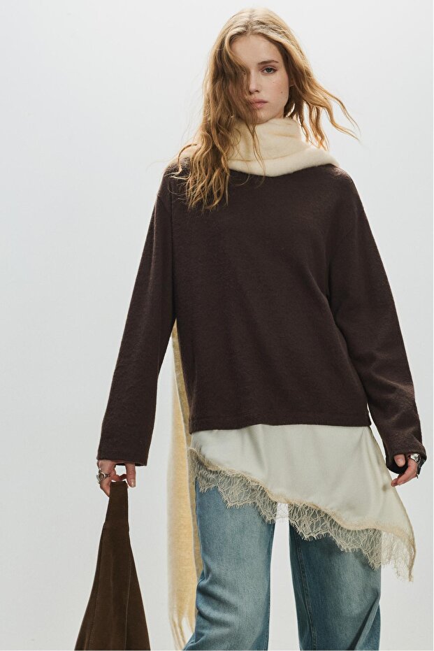 Dantel detaylı t-shirt - 1