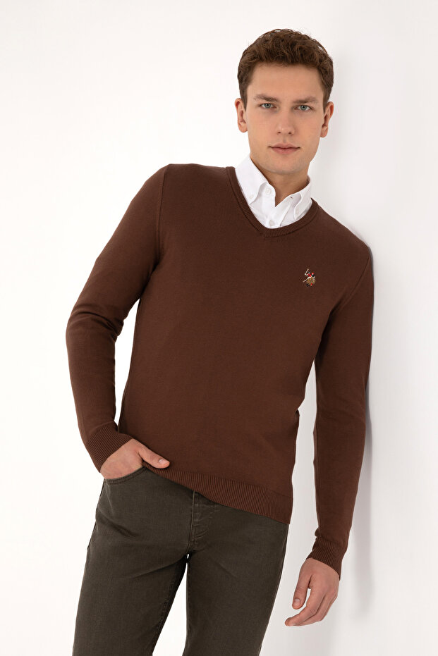 Men's Slim Fit V-Neck Brown Basic Sweater 50307778-Vr029