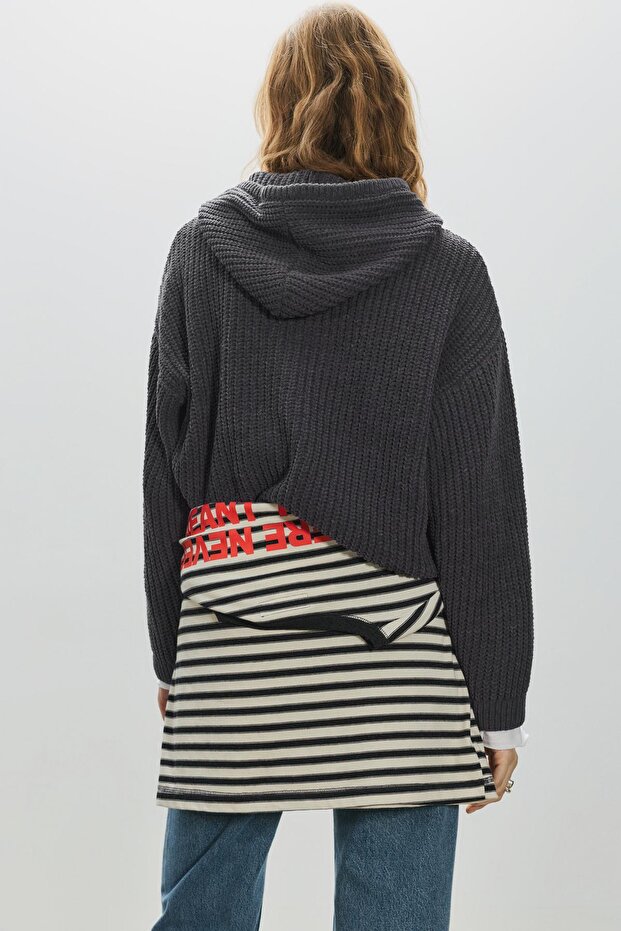 Kapüşonlu şönil kazak - 4