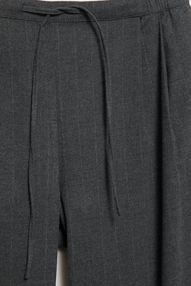 İnce çizgili jogger pantolon - 7