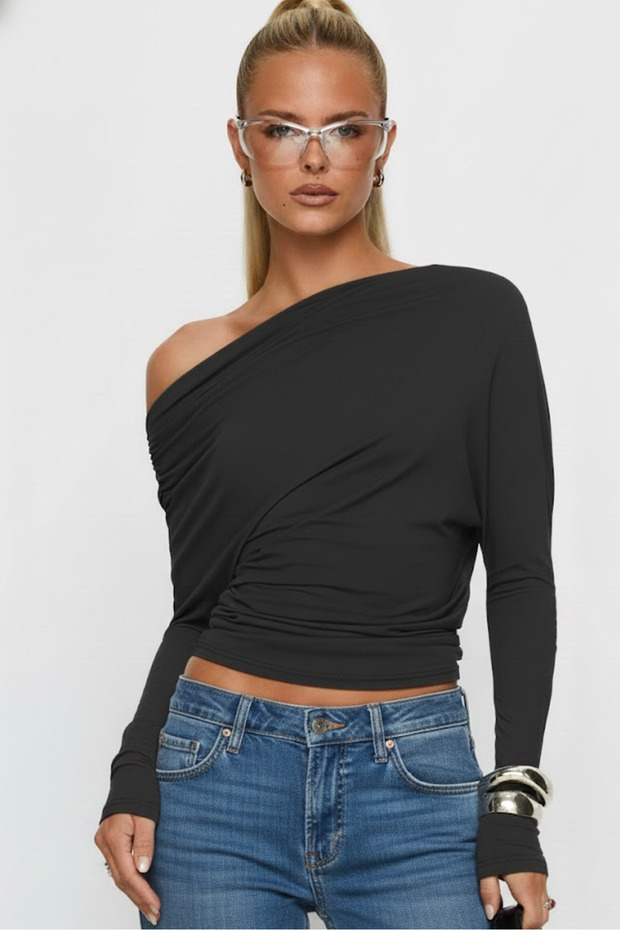 One-Shoulder Fitted Batwing Sleeve Stretchy Fabric Blouse