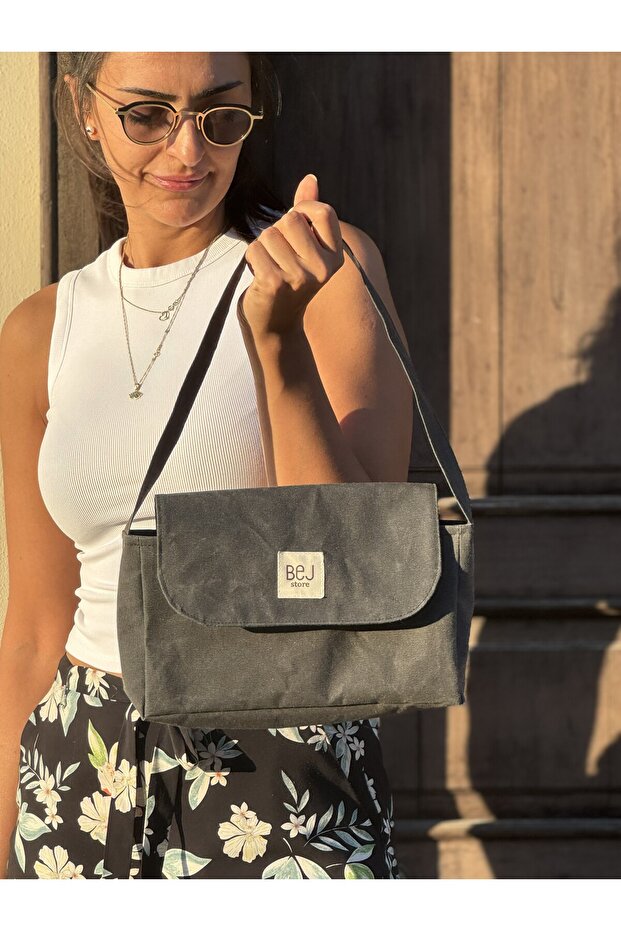حقيبة كتف قماشية صغيرة - 1