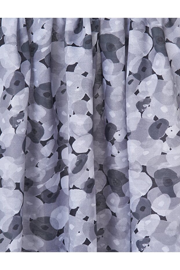 Abstract Pattern Shawl Black - 2