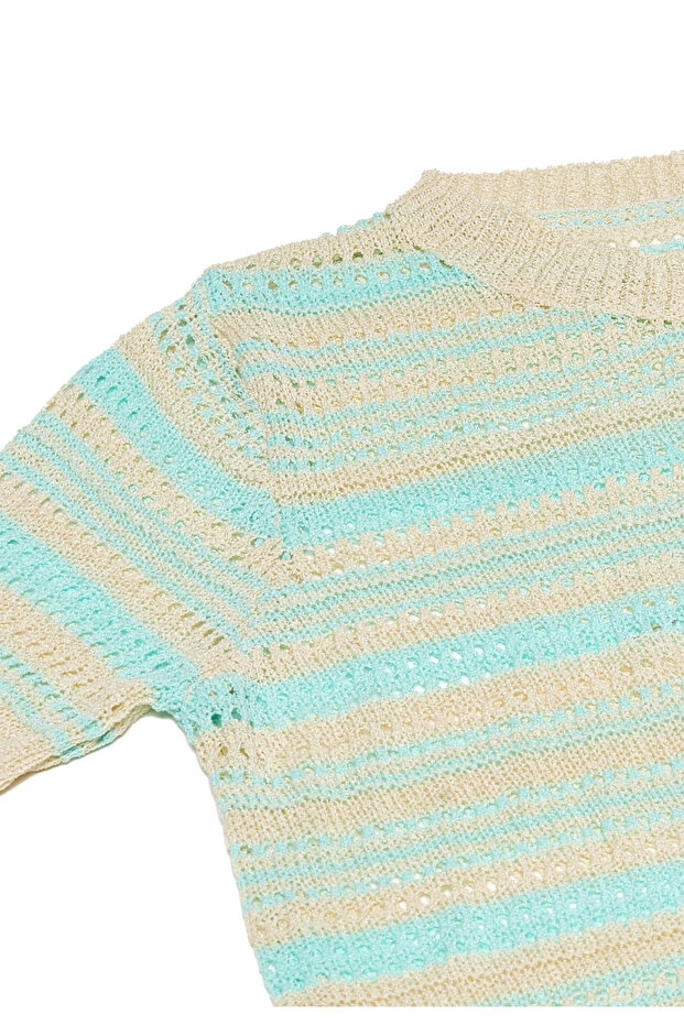 Knitted pullover - 3