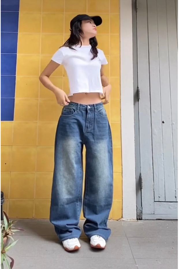 Unisex Straight Leg Classic Jeans