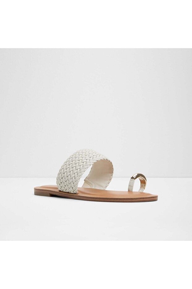 Beachwalk / Flat Sandals - 5