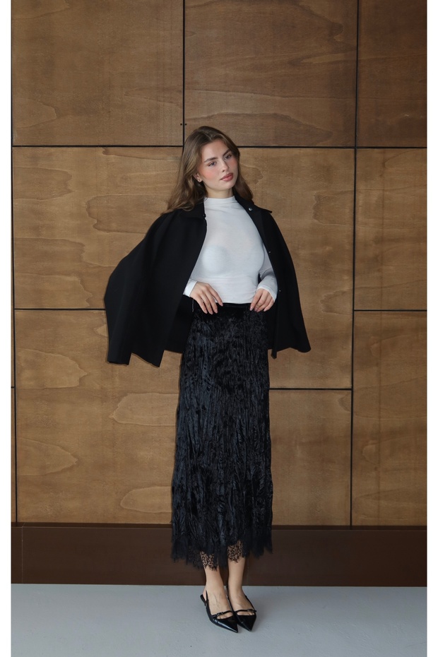 Kadife dantelli etek - 3