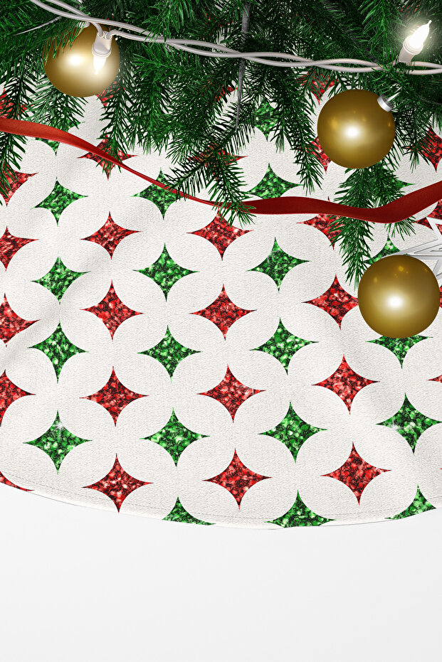 Green Red Geometric Patterned Pine Tree Cover - 1