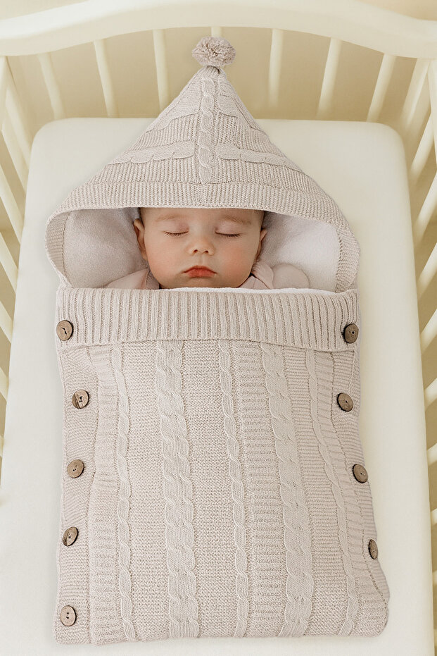 Baby Girl Boy Buttoned Cream Swaddle Blanket Newborn Gift Stl7123