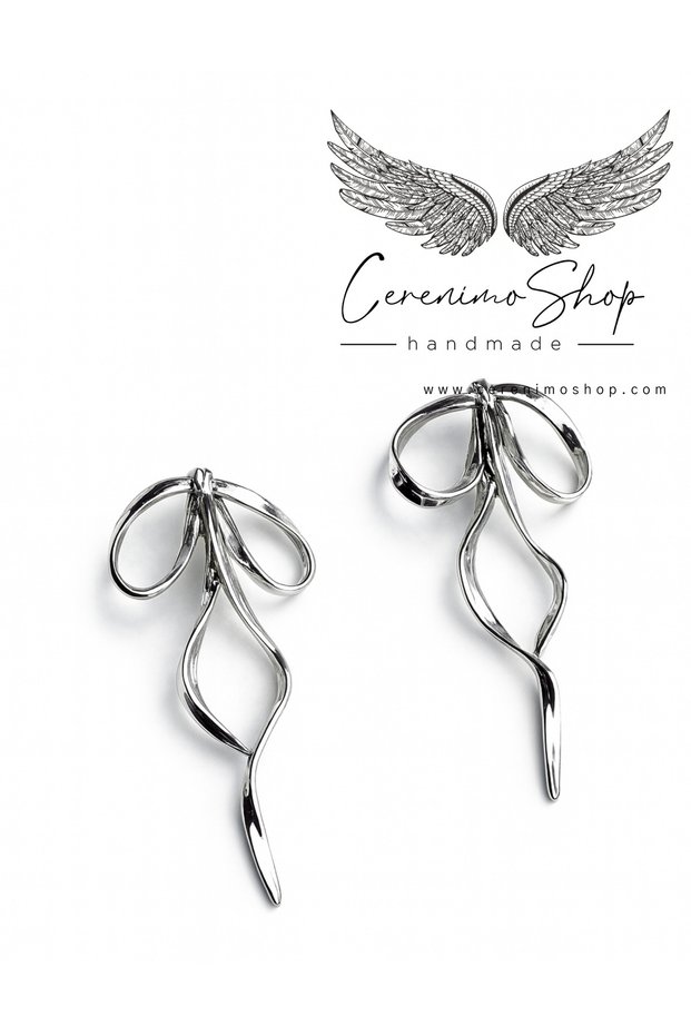 Ribbon Design Earrings