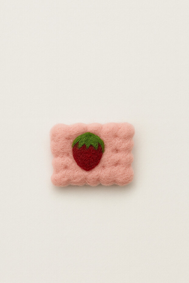Handmade Felt Figure Brooch Buckle Crown Ornament – Cute Felt Accessory 121