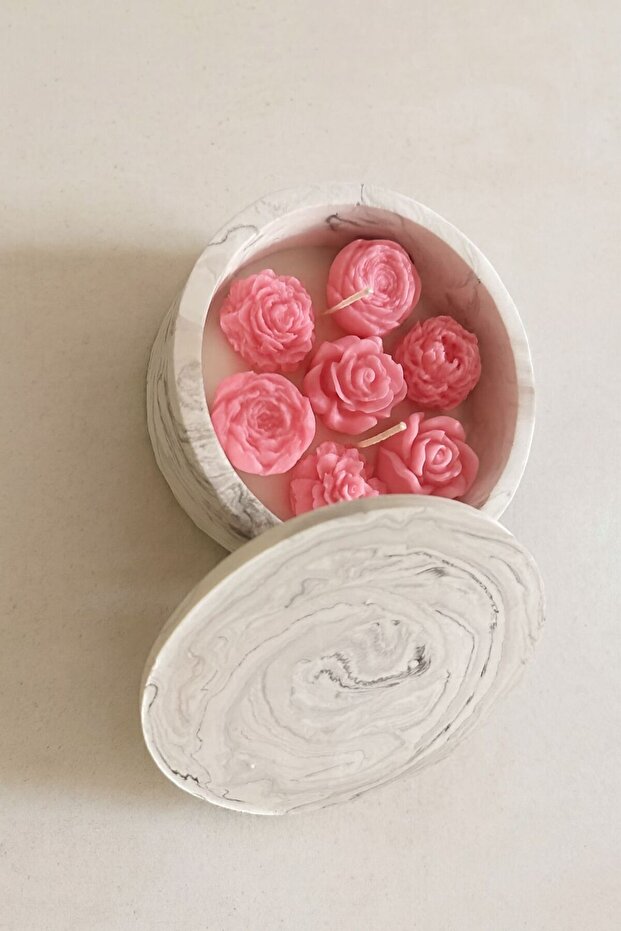 bee box rose candle - 1