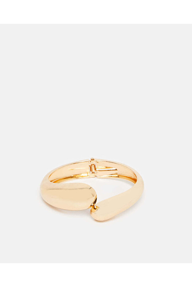 Women Gold Embellished bracelet