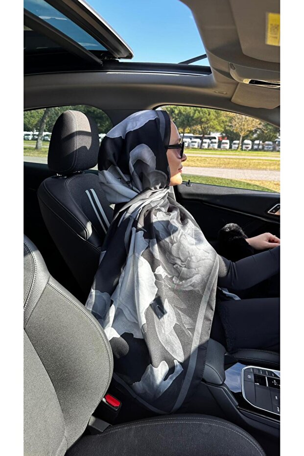 شال حجاب قطني بنقشة اللوتس - 2