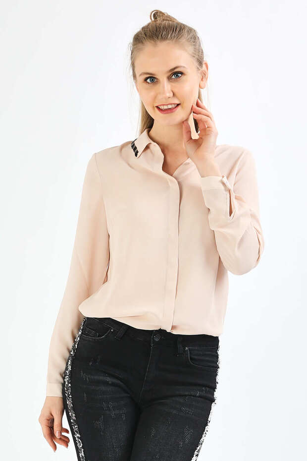 Shirt with Beaded Collar