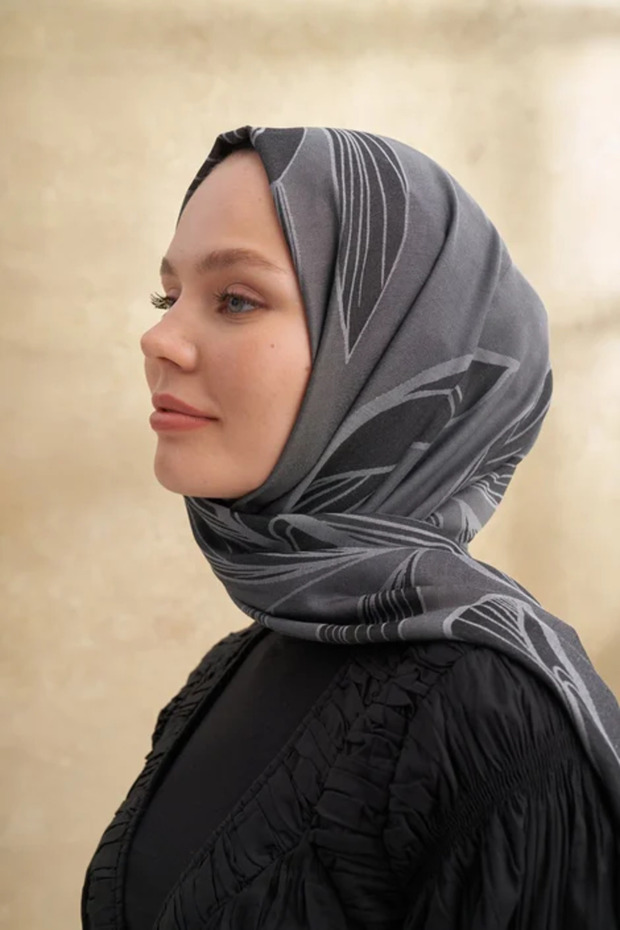 Bambu Flore Pattern Black Shawl - 3