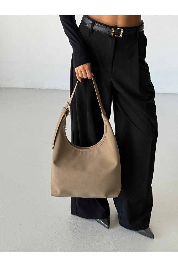Women's Adjustable Strap Shoulder Bag Cove