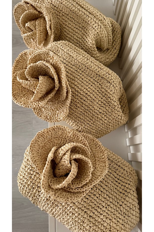 Handmade Wicker Large Rose Clutch Handbag Cream Color (38X20Cm)