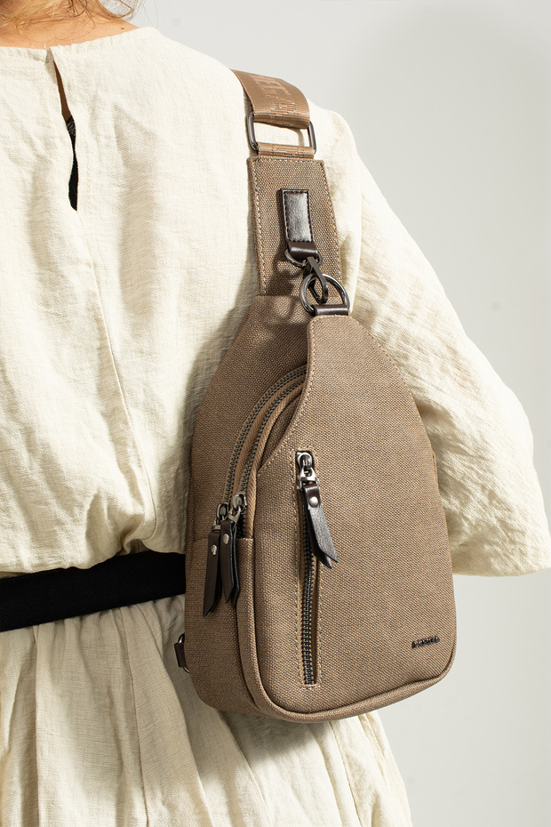 M 708 Canvas Body Bag / Shoulder Bag Earth-Brown