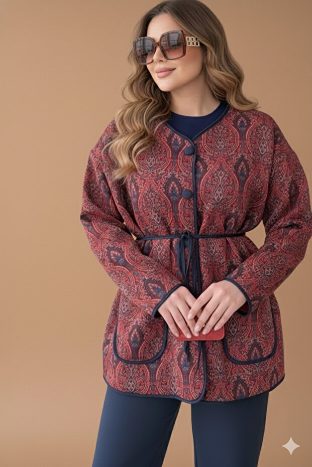 سترة فاخرة مبطنة بنقوش عرقية - 1