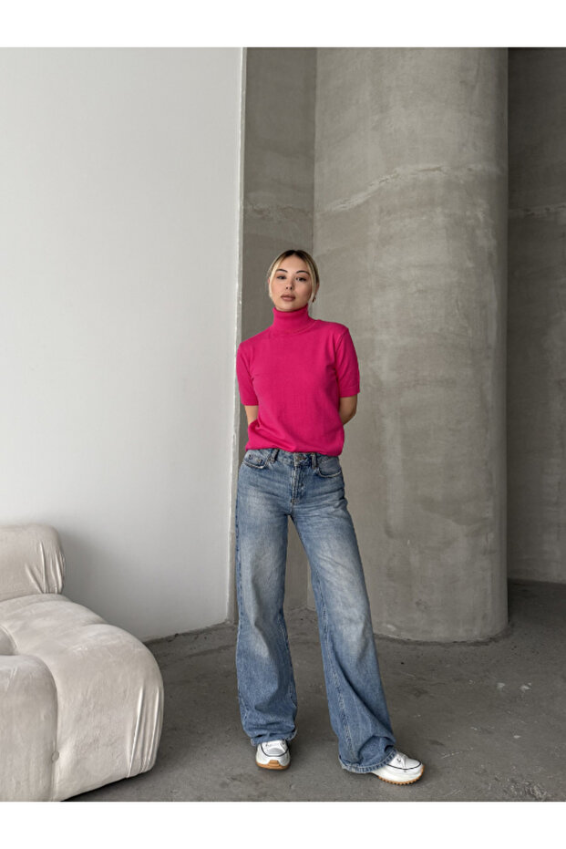 Short Sleeve Crossman Sweatshirt