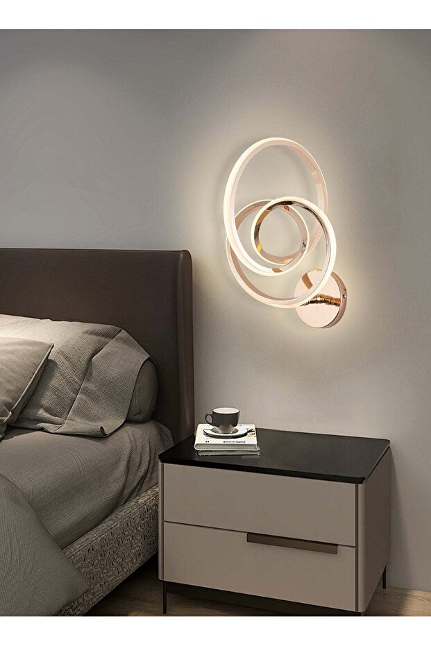 مصباح حائط LED حديث 7183-W-CH بلمسة نهائية فضية وغطاء محكم