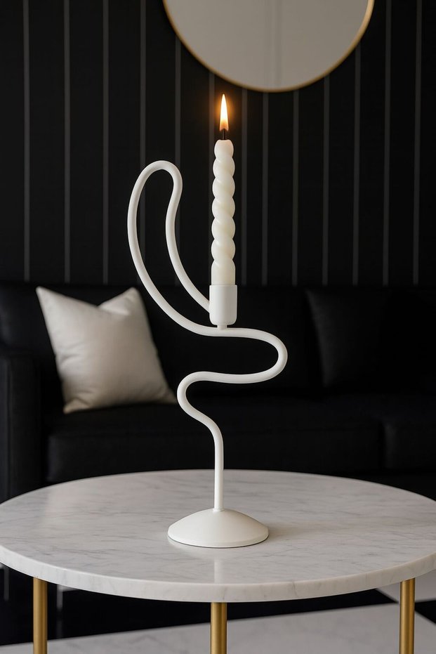 Giulia matte white candle holder