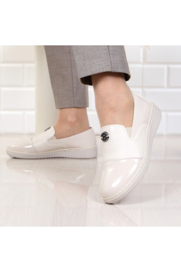 Pantofi crem deschis