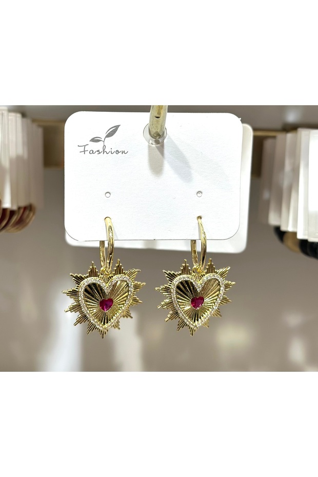 GOLD HANGING HEART EARRING