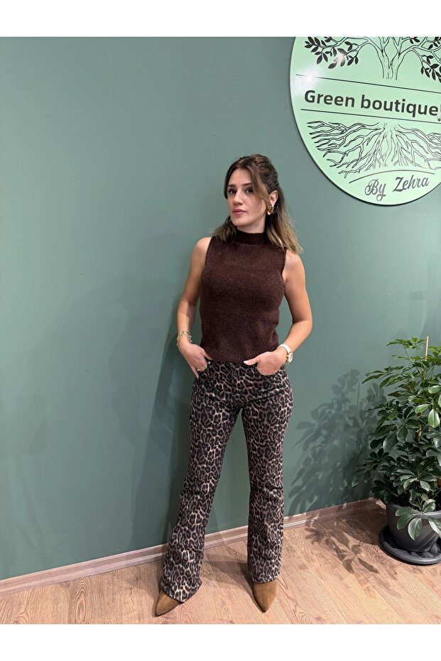 100% Cotton Leopard Straight Jean Brown