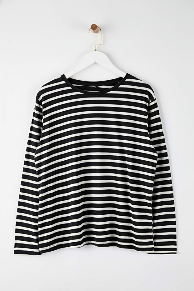 Siyah Çizgili Regular/Normal Kalıp Basic Bisiklet Yaka Örme T-Shirt TBBAW26BF00003 - 4