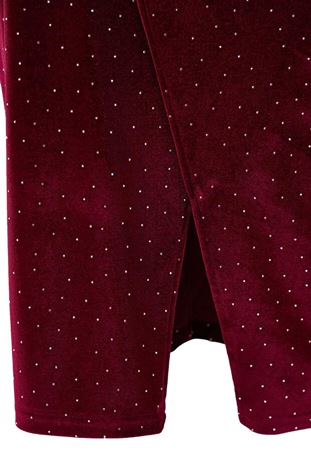 Bordo V Yaka Midi Boy Taşlı Kadife Örme Büyük Beden Elbise TBBAW26AH00044 - 3