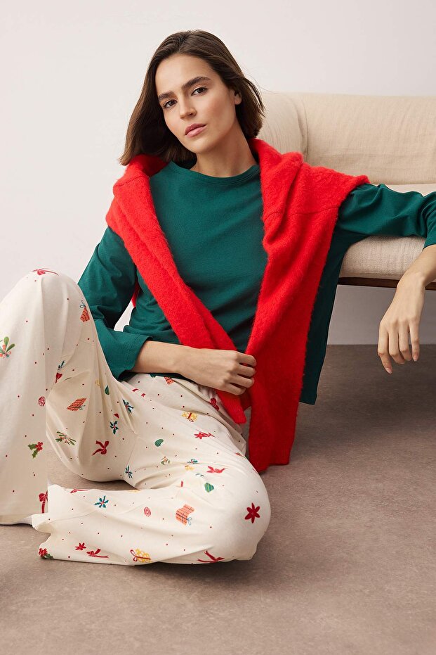Zümrüt Yeşili %100 Pamuklu Yılbaşı Temalı Örme Pijama Takımı THMAW26PT00059 - 1