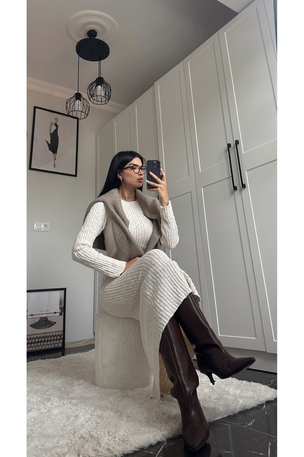Krem Yün Elbise - 2