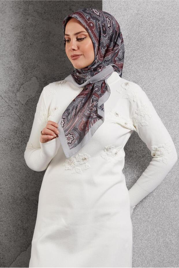 ألفينا وشاح منقوش 8516