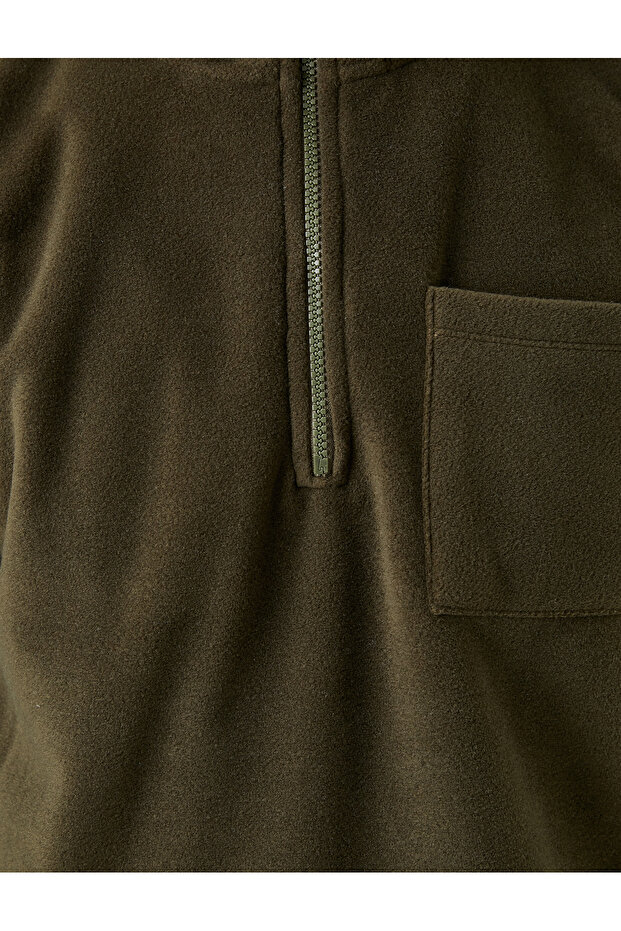 Fleece Sweatshirt with Pockets - 6