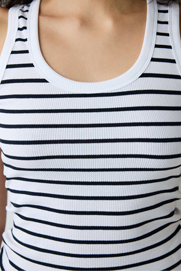 Basic Stripe Optik Beyaz Üst - 3