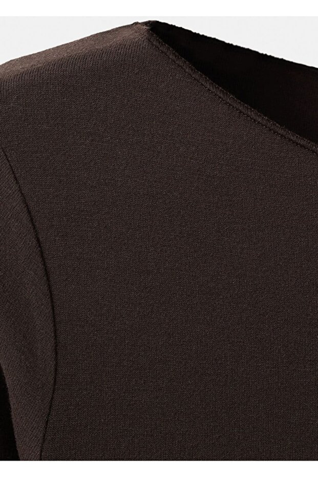 Kayık yaka tişört - 5