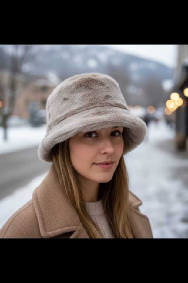 Women's Winter Plush Bucket Hat