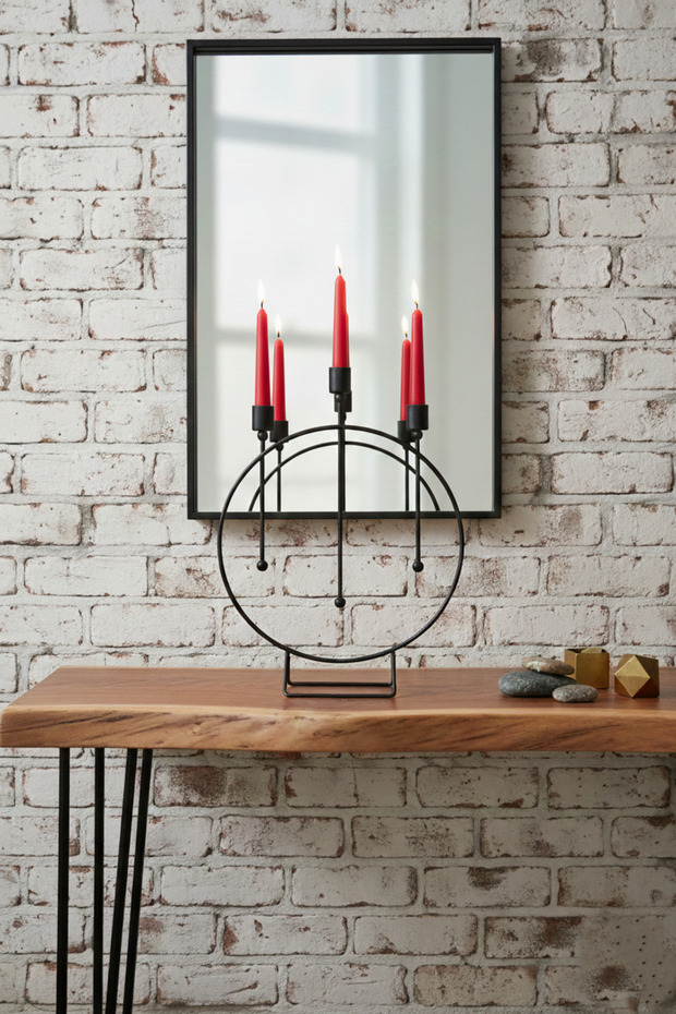 8634101100702 Siyah Şamdan - 2