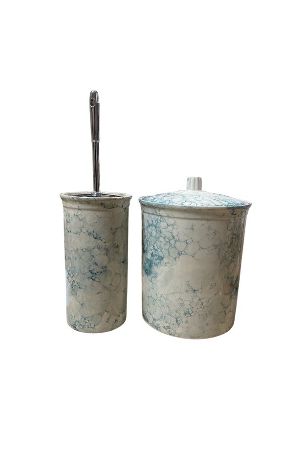 Red Ceramic Violet Collection 2-Piece Bathroom Set Blue-Transparent