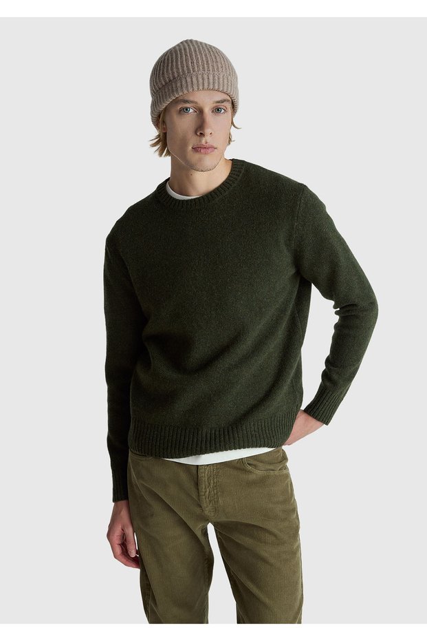 Men's black crew neck shetland sweater