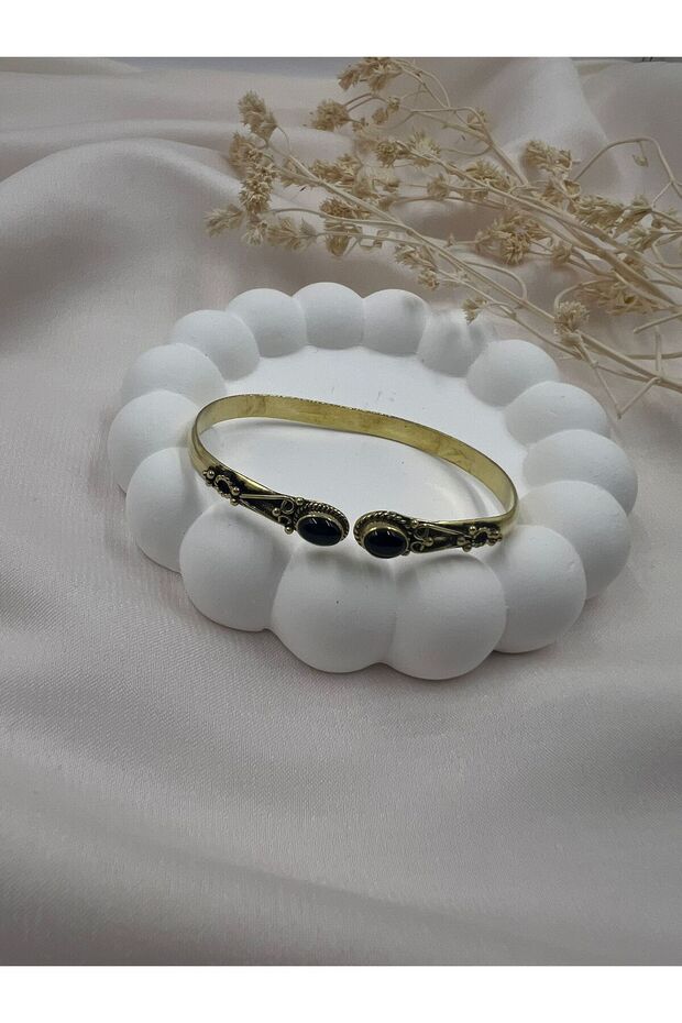 Vintage Style Black Stone Detailed Open Bracelet – Adjustable Antique Look Women's Bracelet