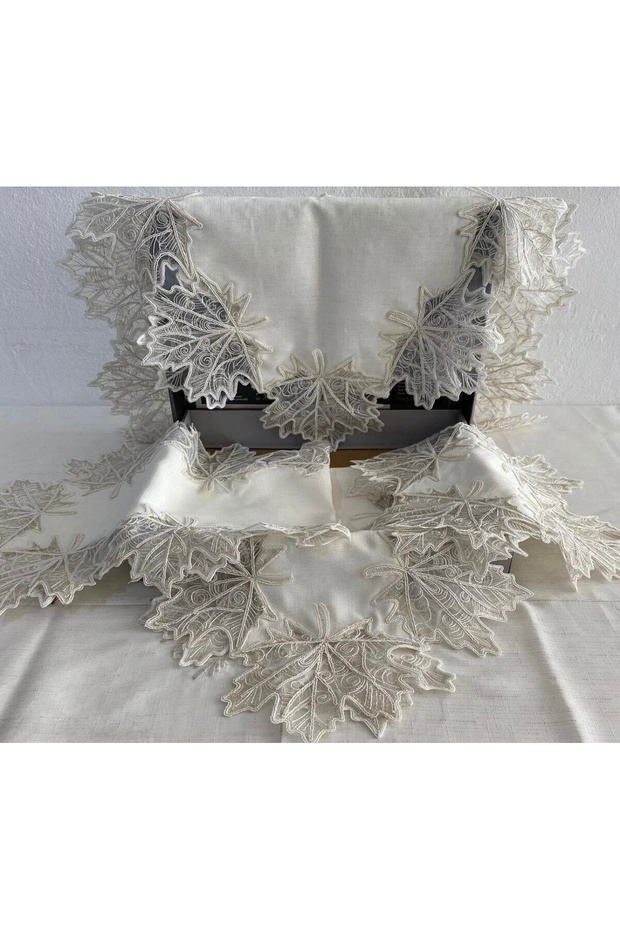 Mary Gardenia(Linen) French Lace 5-Piece Runner Set Living Room Set Tablecloth