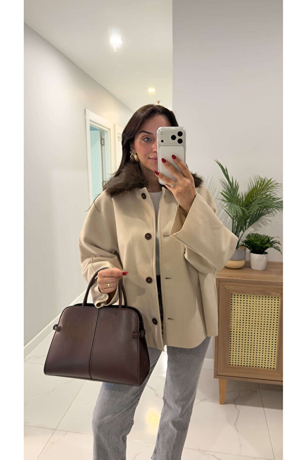 Tita Ecru Fur Collar Jacket