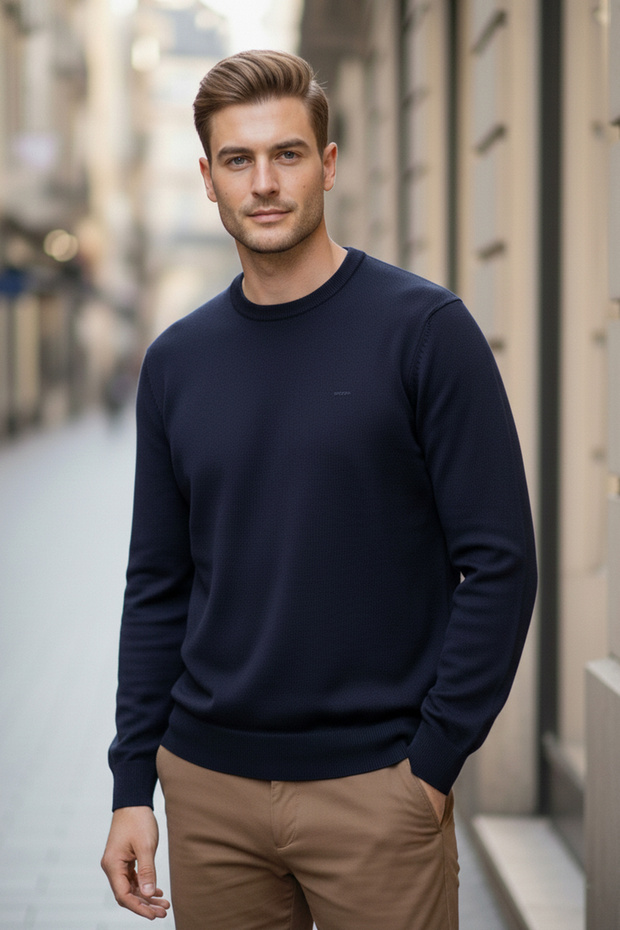 Slim Fit Crew Neck 30% Cotton Men's Casual Sweater
