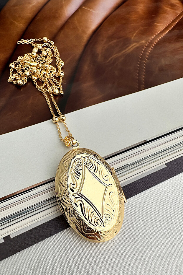 قلادة بيضاوية منقوشة بغطاء قابل للفتح (68 سم) - 1