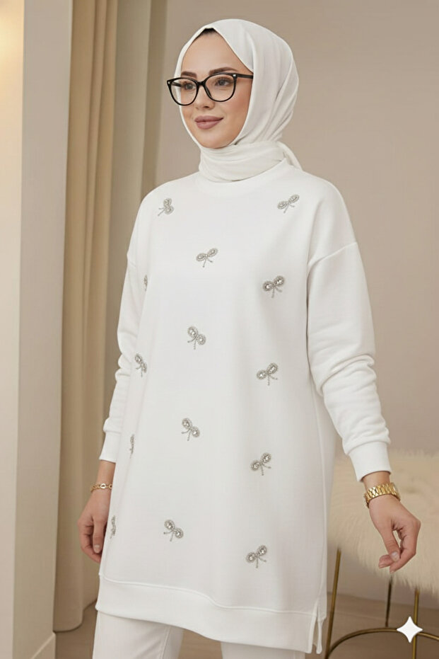 azram Fiyonk desenli pul ve in işlemeli tesettür tunik